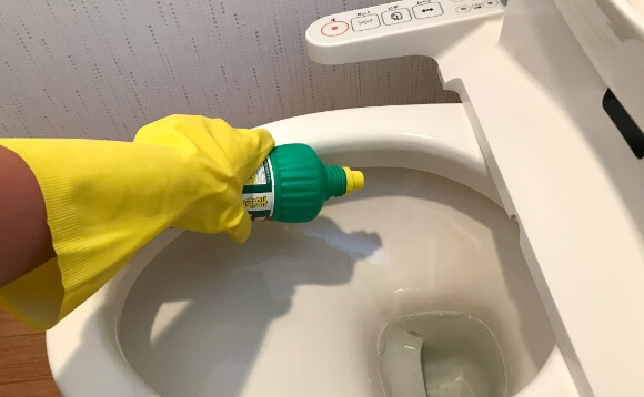 清掃用洗剤、尿石防止剤、消毒液 他